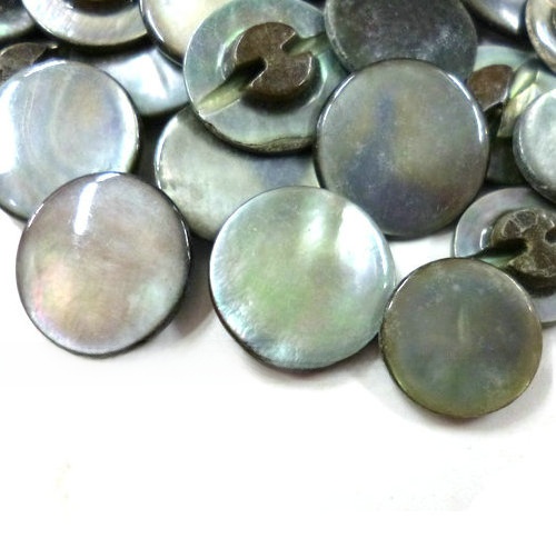 Textile Sewing Store - Natural Thickened Whale Buttons 145179mm 41pcs