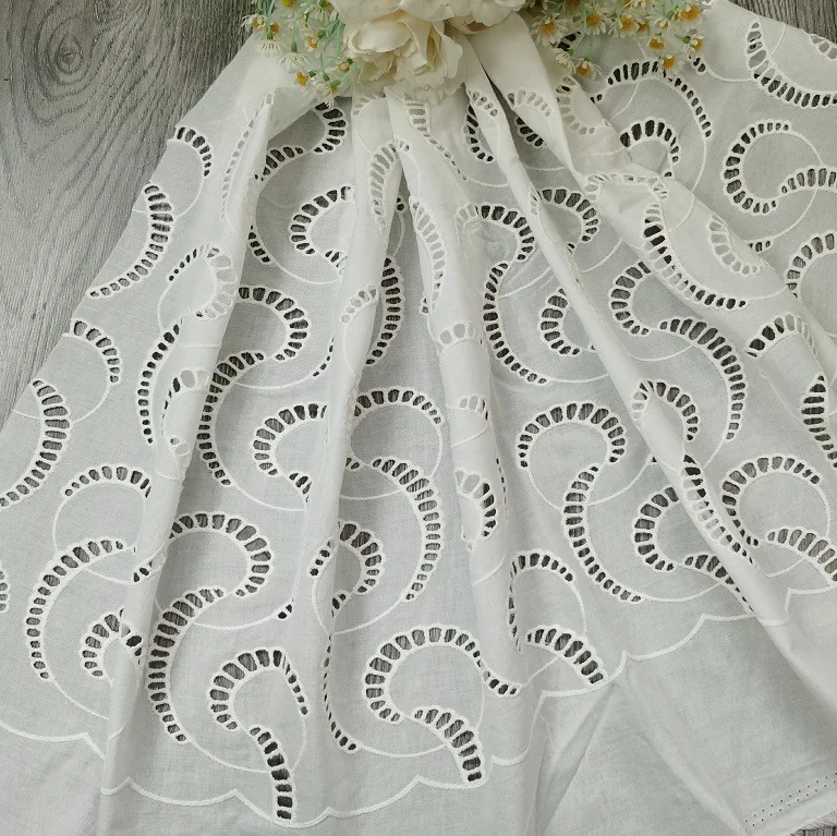 100% cotton embroidered hollow - Sewing Eyelet Fabric incelemesi ve fiyatı