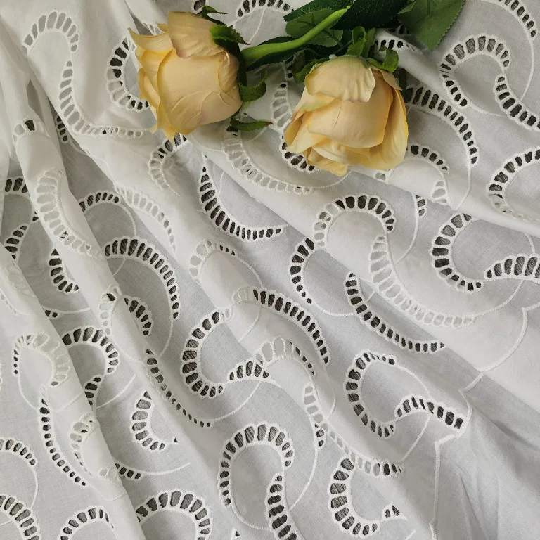 100% cotton embroidered hollow - Sewing Eyelet Fabric incelemesi ve fiyatı