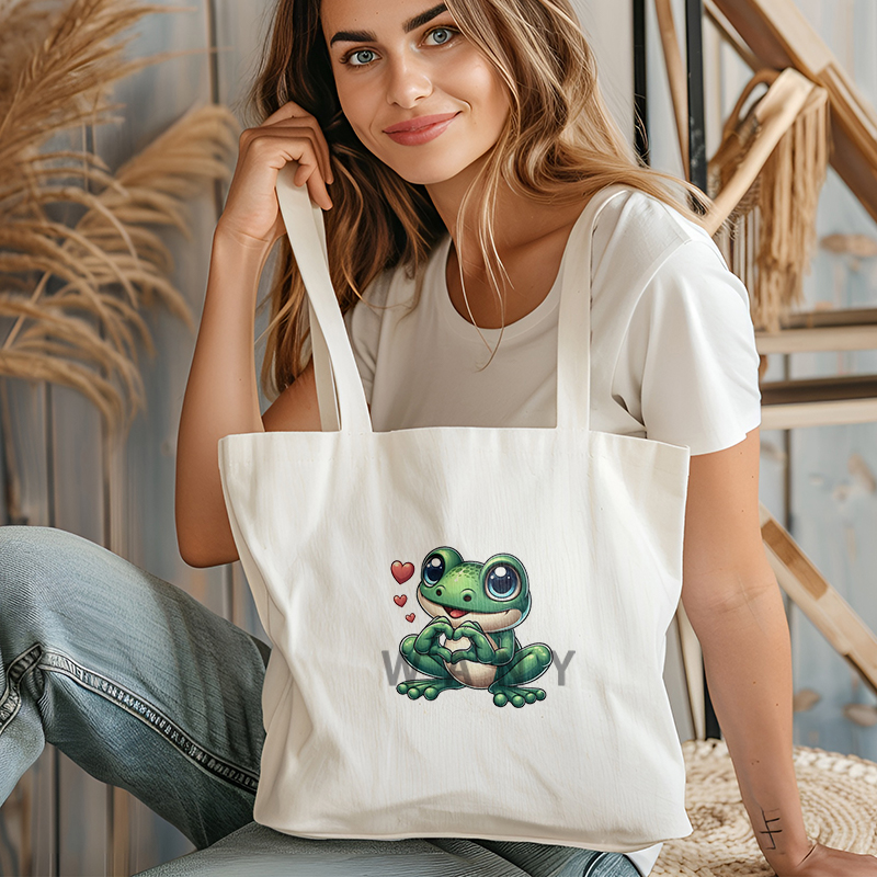 A cute cartoon frog Iron on Tr - Iron On Patch incelemesi ve fiyatı